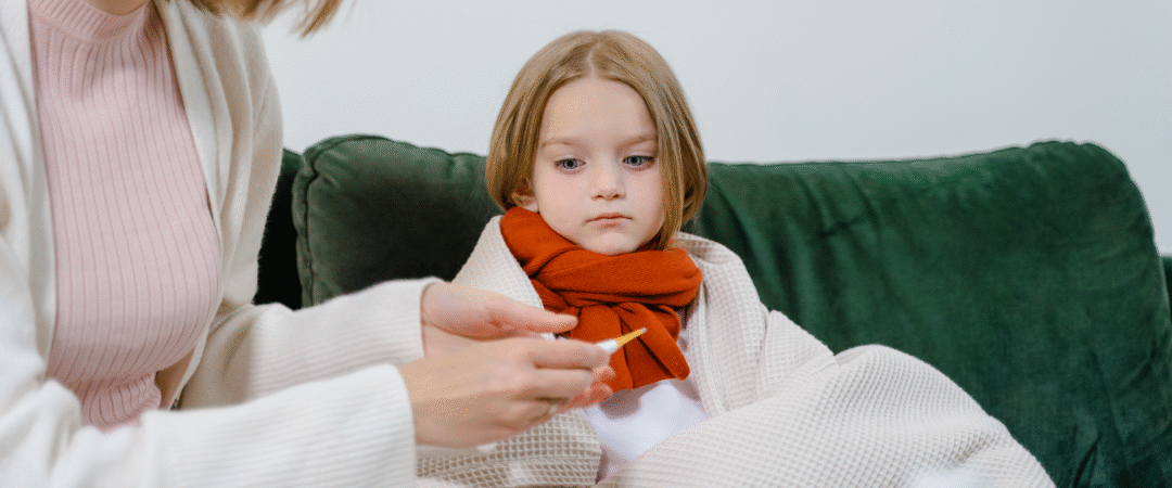 Tylenol ou Advil pour soulager la fièvre et la douleur chez l’enfant : ce qu’il faut savoir